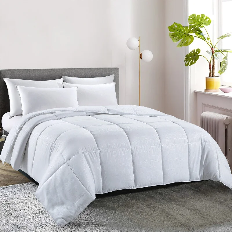 Summer Lightweight Down Alternative Duvet/Comforter