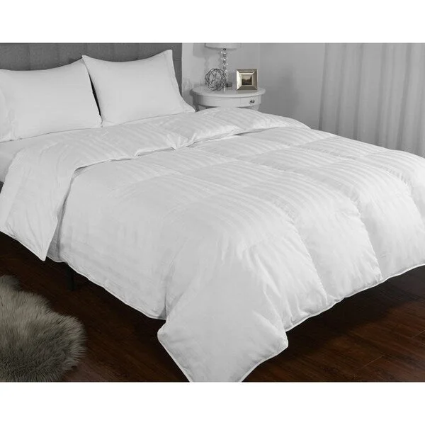 LC Modern Classics 500 Thread Count 100Percent Cotton 650 Fill Power European White Duck Down Comforter - Level 2 Warmth